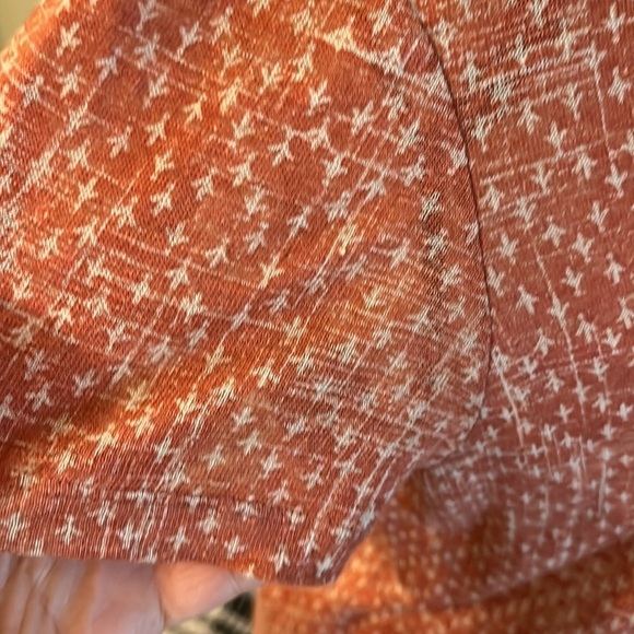 Caslon v- neckline linen short sleeve top - Picture 13 of 13